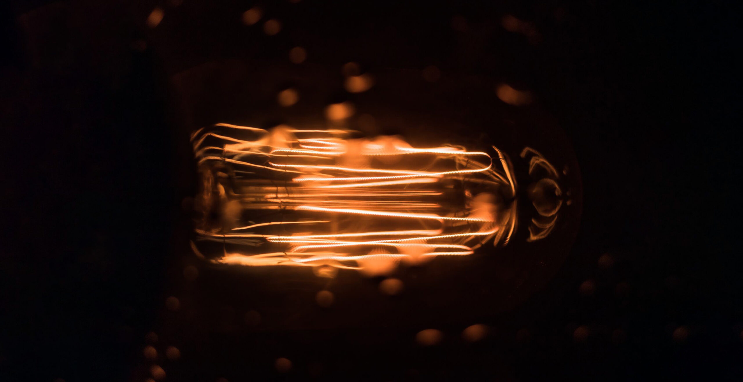 Wattson & Ohms – glödlampa, Grafstad Designbyrå